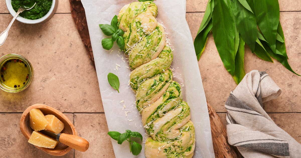 Pizza roulée au pesto : la recette gourmande et originale pour l’apéro