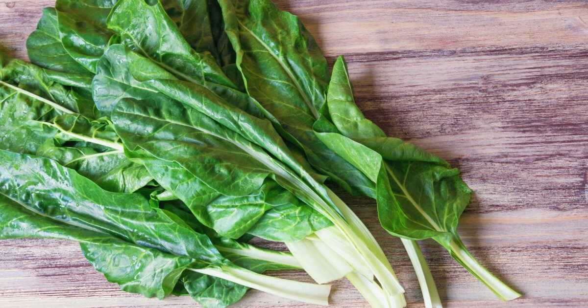 Comment bien éplucher les blettes ?