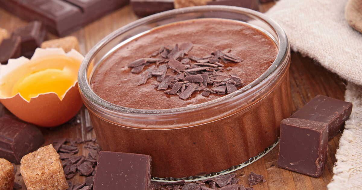 Les secrets de la mousse au chocolat parfaite selon Julie Andrieu