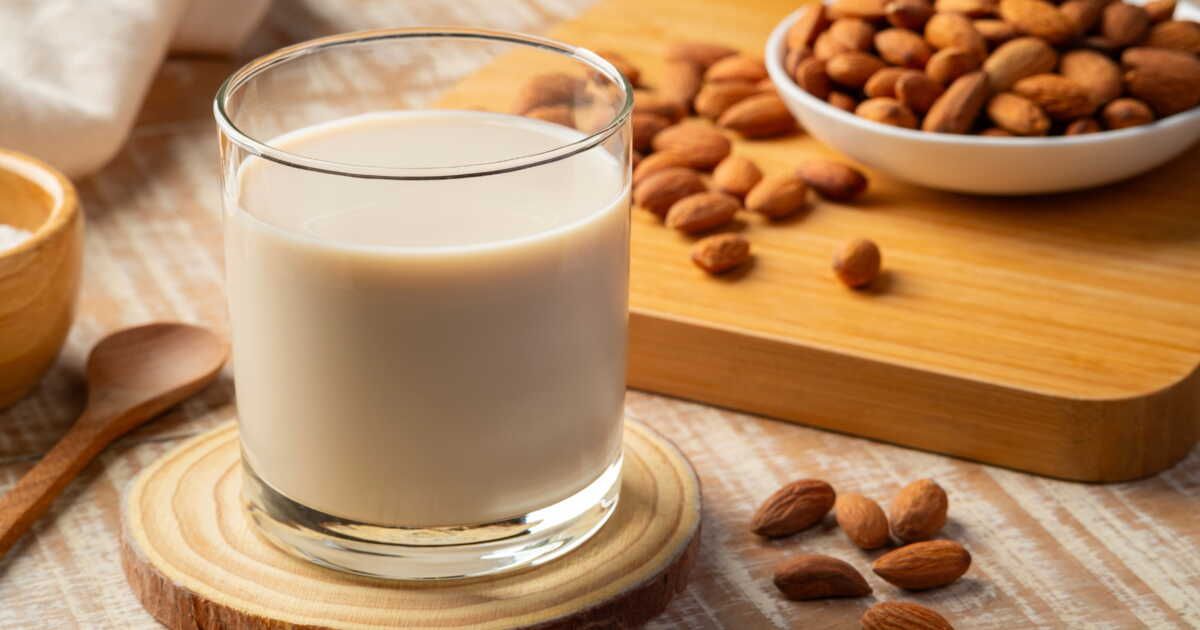 Découvrez les incroyables bienfaits du lait d'amande pour votre santé
