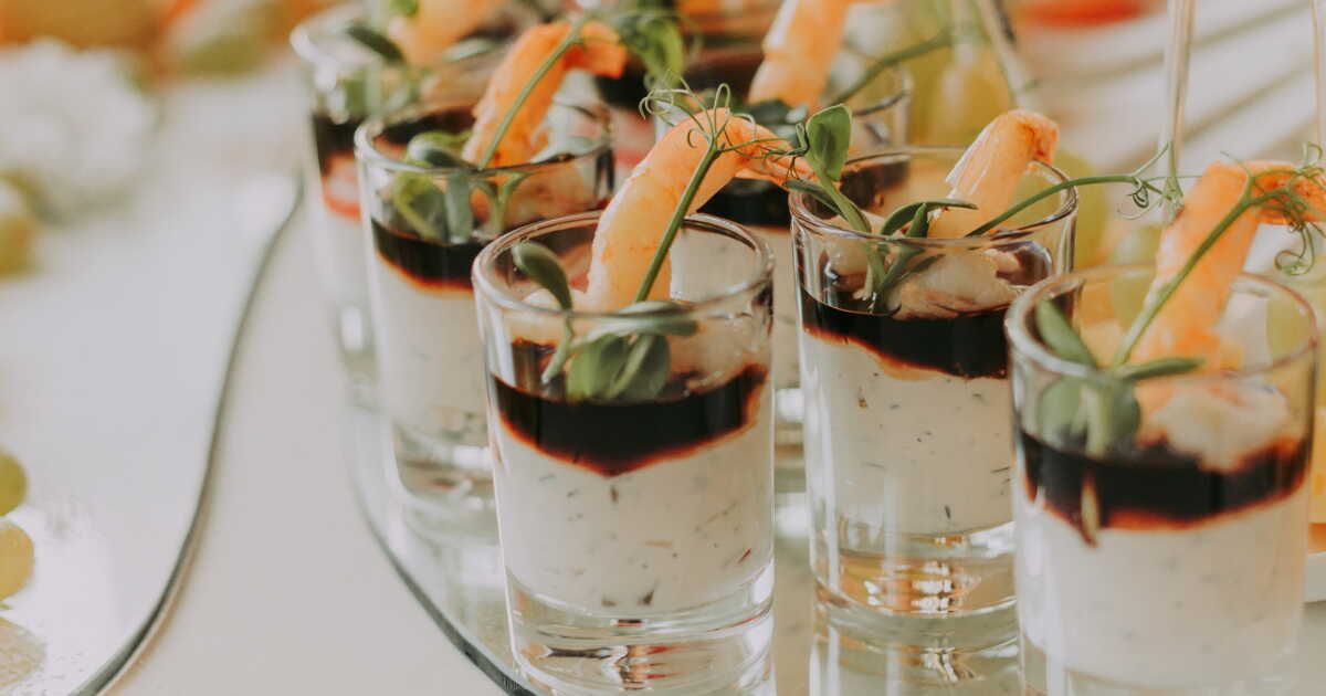 Préparez un apéro dînatoire sans stress : 67 idées de verrines à réaliser à l'avance