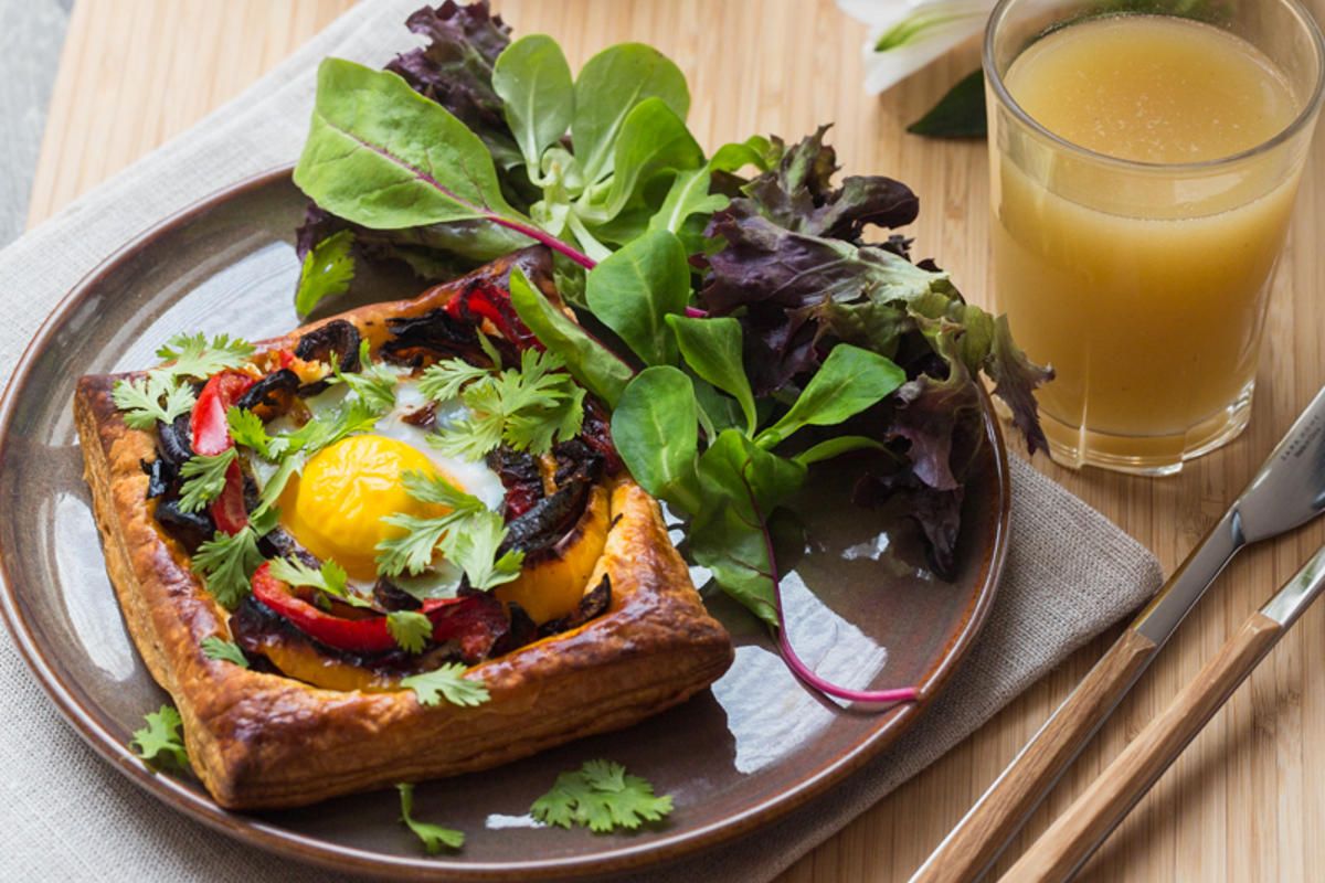 Des carrés feuilletés colorés pour un brunch réussi