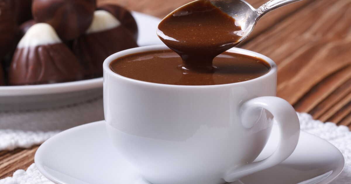Chocolat chaud onctueux : découvrez la recette à savourer sans modération