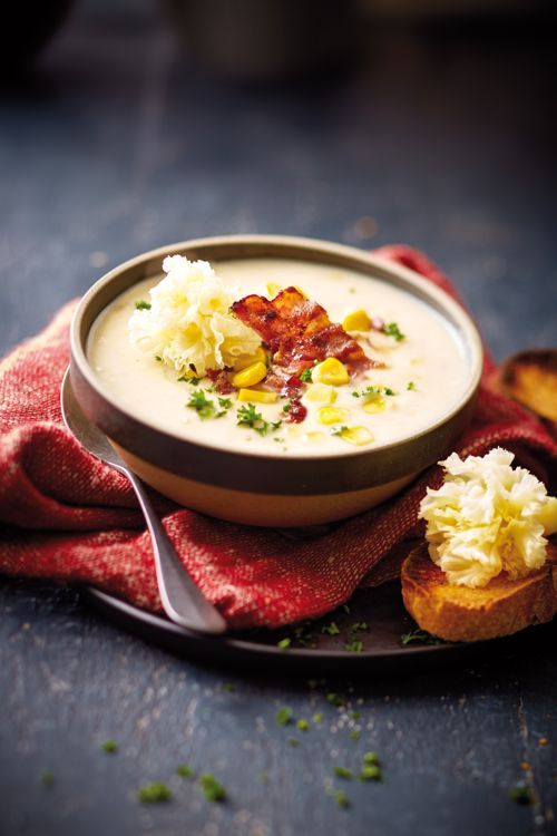 Savourez la chaleur rustique du lardon chowder à la tête de moine