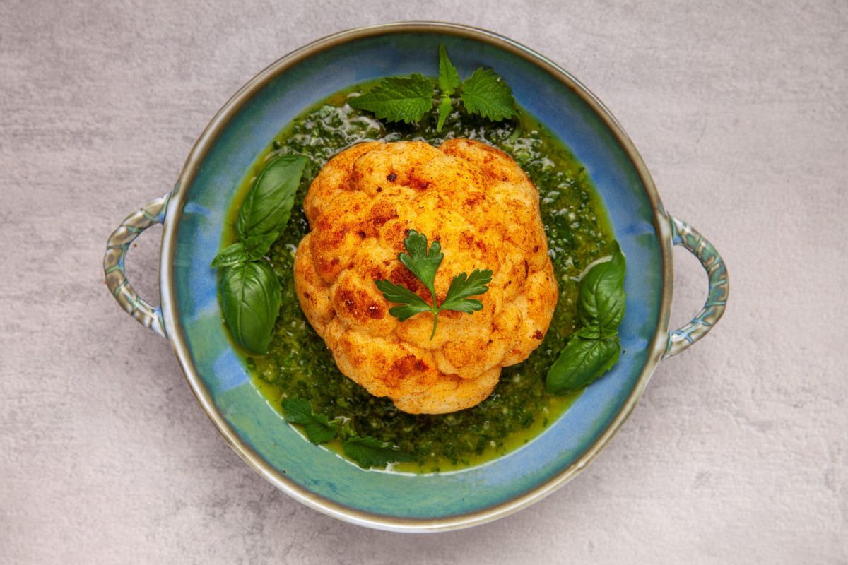 Découvrez la recette du chou-fleur braisé au za'atar de Cyril Lignac