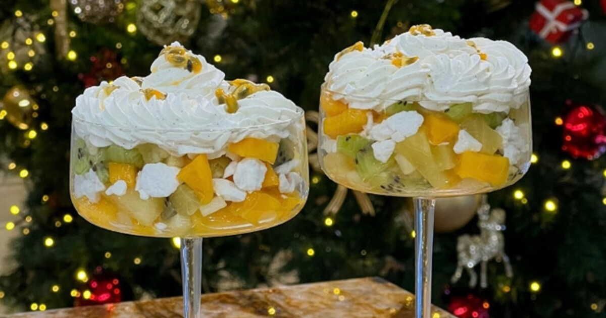 Découvrez la pavlova fruitée de Cyril Lignac : un dessert léger et raffiné