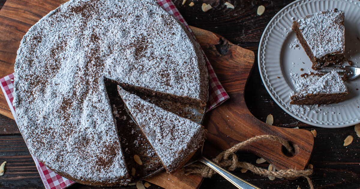 Dégustez la torta caprese de Laurent Mariotte : un délice chocolaté sans farine