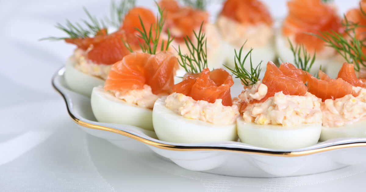 Œufs mimosa au saumon : la touche chic pour votre réveillon