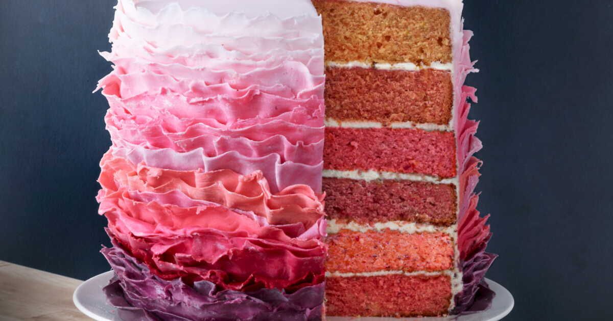 Un rainbow cake girly délicieux
