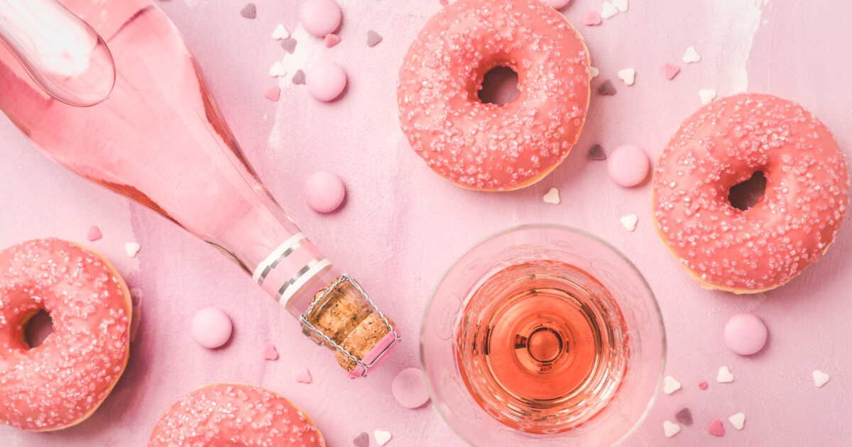 Quand la pâtisserie rencontre le cocktail : une union savoureuse à découvrir
