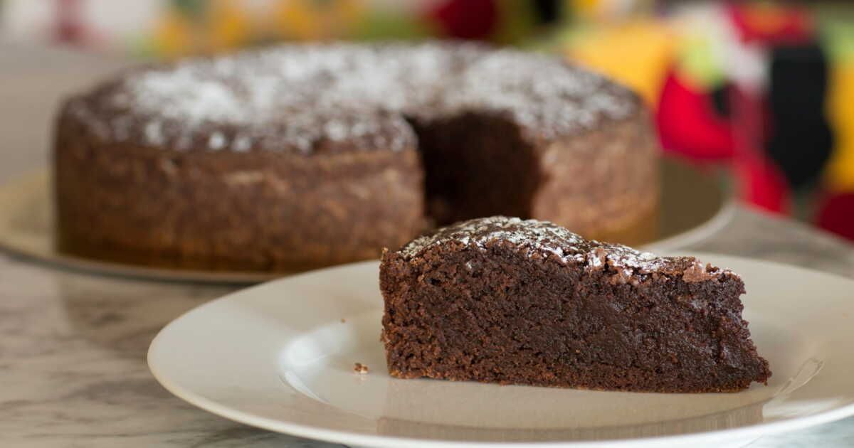 Gâteau au yaourt chocolaté : un délice nostalgique revisité