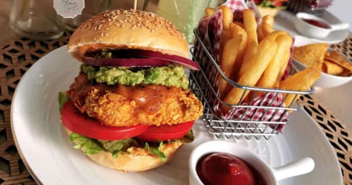 Découvrez la recette du chicken avocado façon McDonald's à la maison