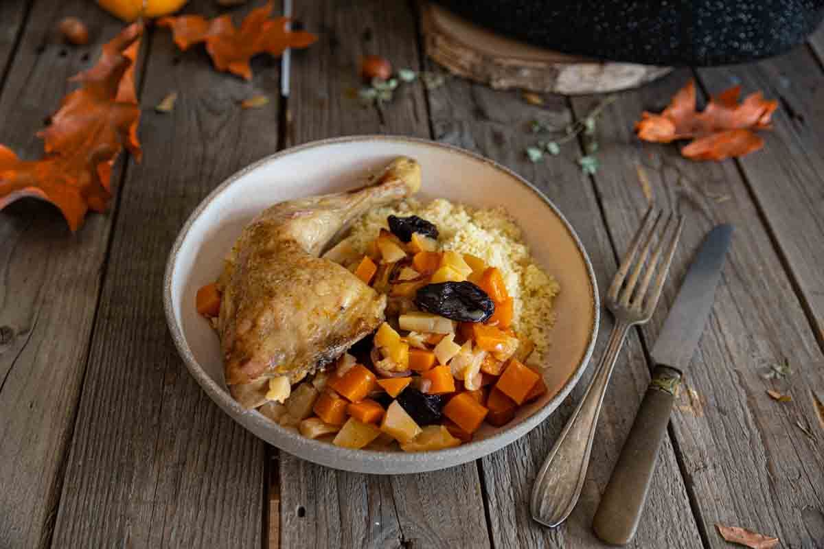 Cuisses de poulet aux épices, patates douces & coing