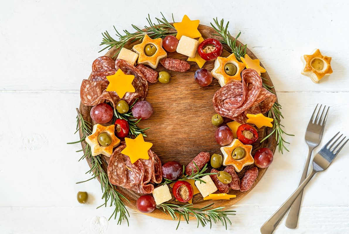 Fêtes : combien de temps au maximum peut-on laisser les plats sur la table pour éviter l’intoxication ?