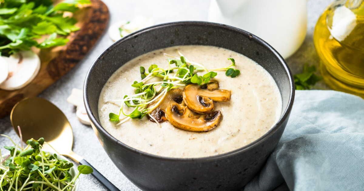 Velouté de champignons : une recette réconfortante à réaliser avec peu d'ingrédients