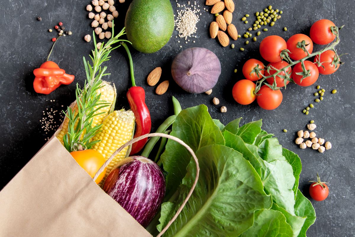 Les fruits incontournables à ajouter à votre panier selon le Dr Michael Mosley