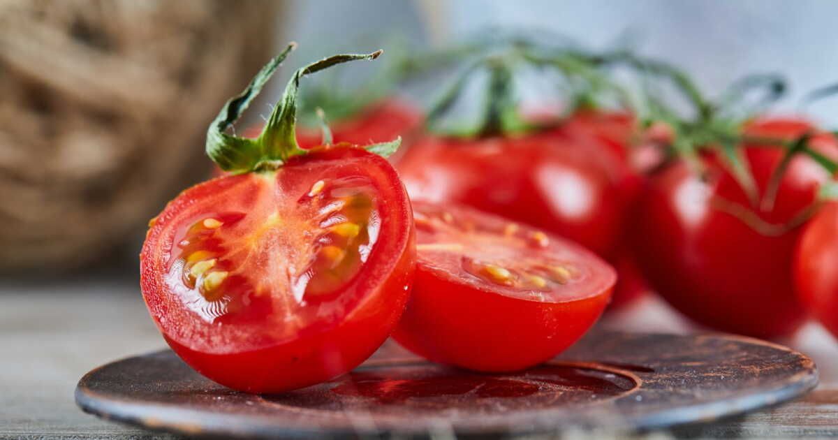 Julie Andrieu révèle sa recette de spaghetti aux tomates crues