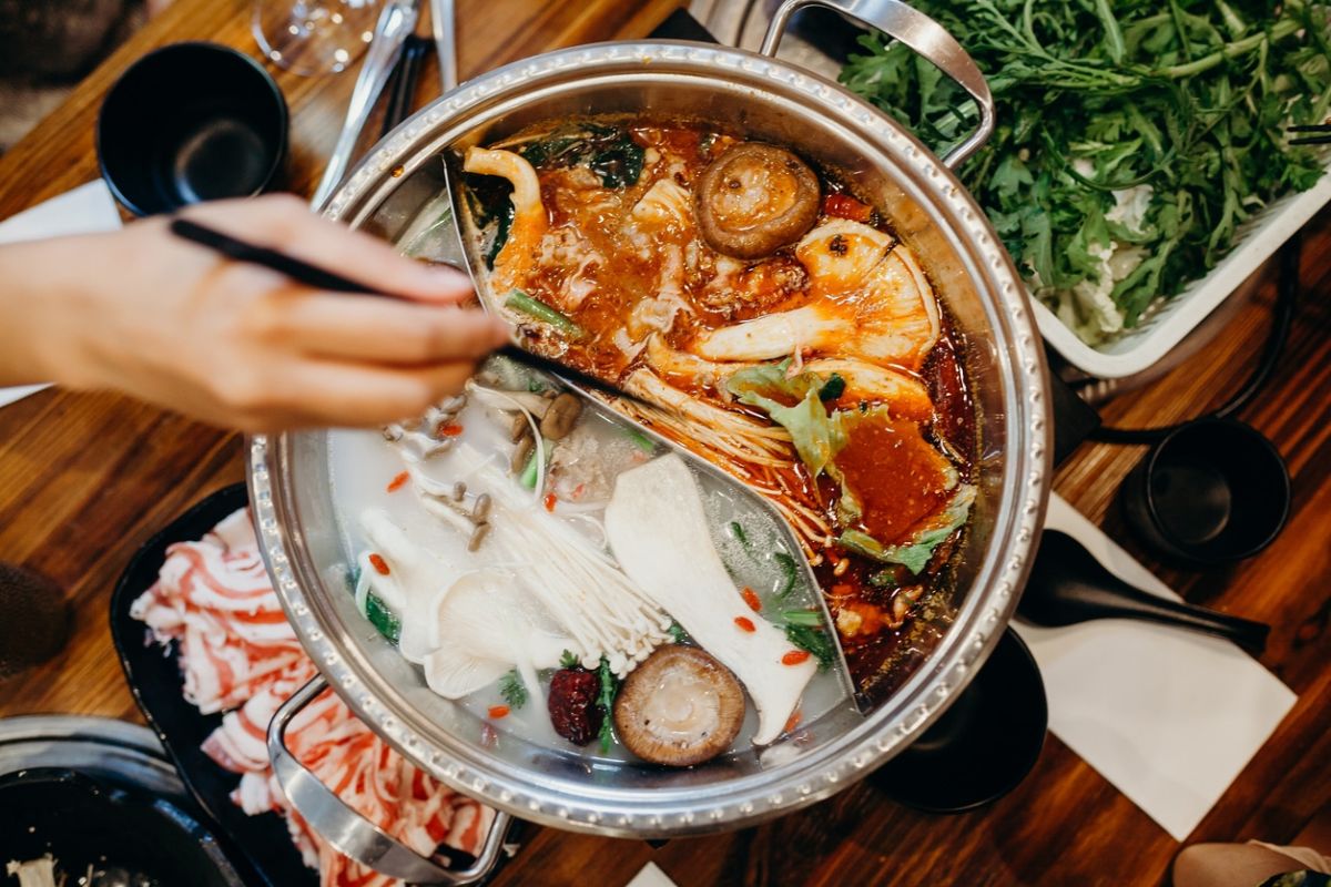 la fondue chinoise : un repas convivial qui éveille vos sens