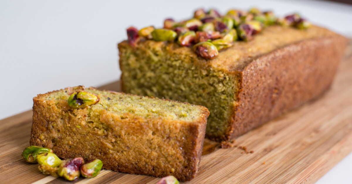 Un gâteau moelleux à la pistache pour égayer vos desserts